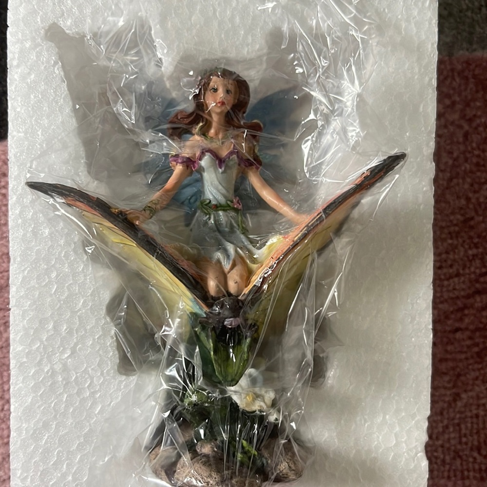 Fairy Dressed in blue Sitting on a Leaf,Miniature Fairy Garden Figurine